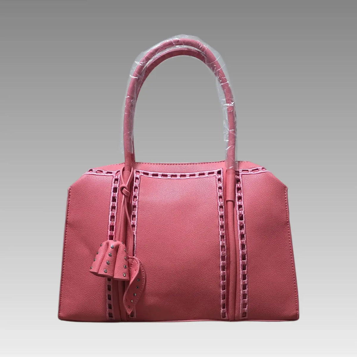 Bolso con charm de tulipán