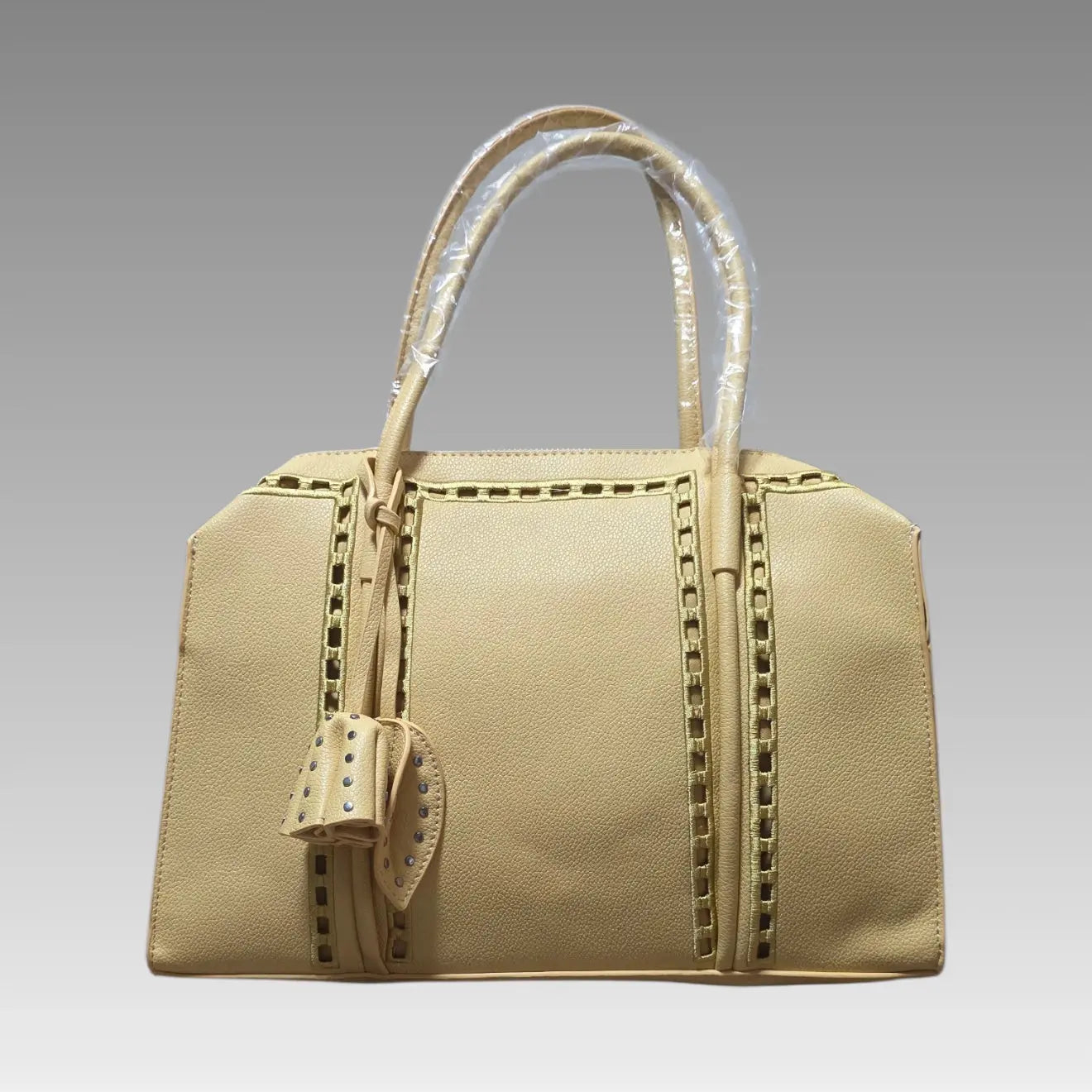 Bolso con charm de tulipán