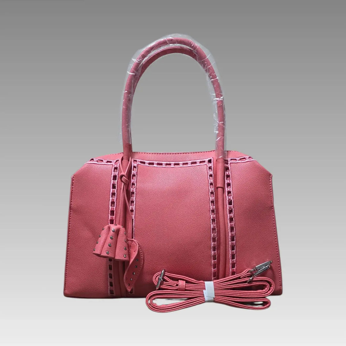 Bolso con charm de tulipán