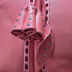 Bolso con charm de tulipán