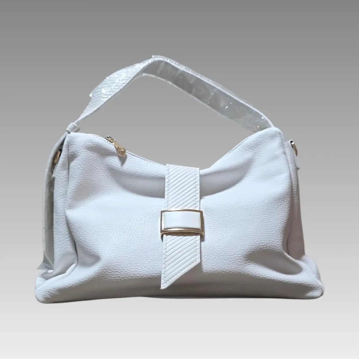 Bolso con solapa a rayas