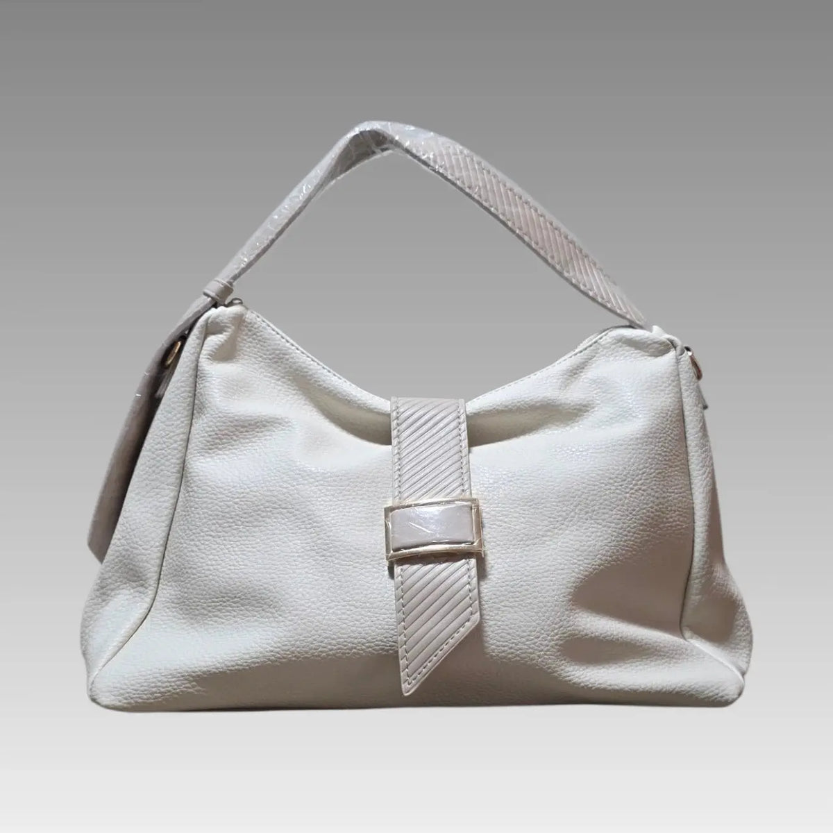 Bolso con solapa a rayas