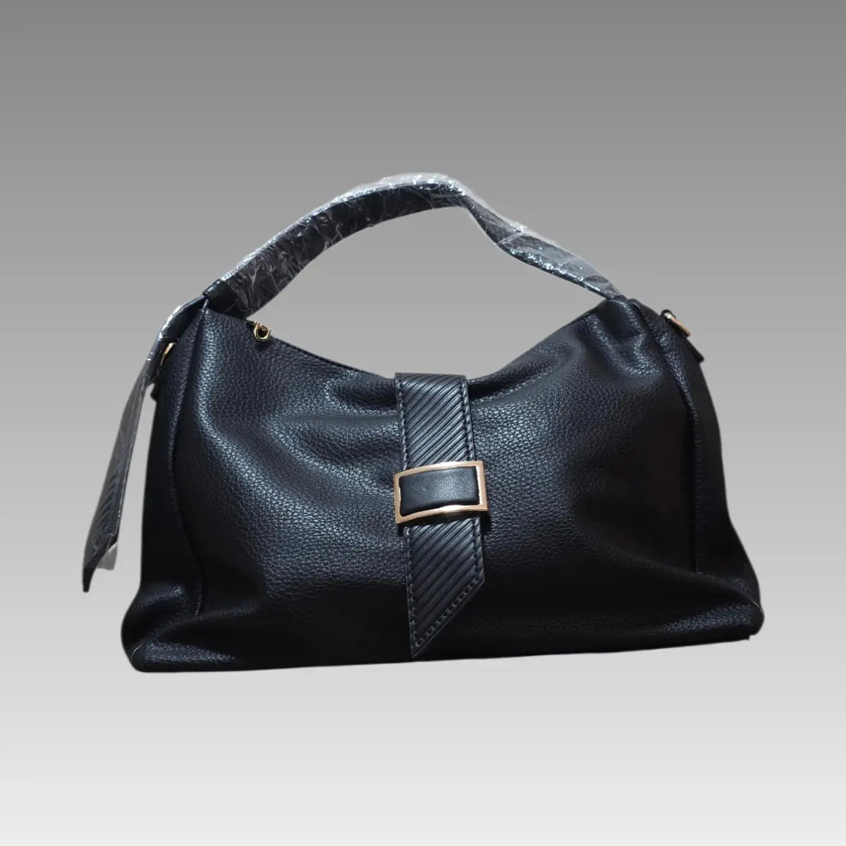 Bolso con solapa a rayas
