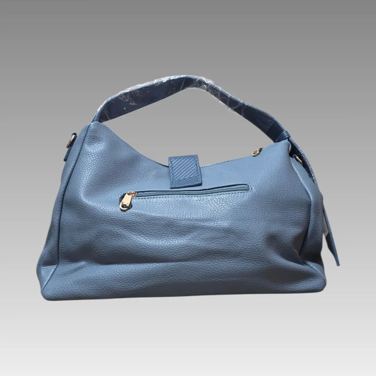 Bolso con solapa a rayas