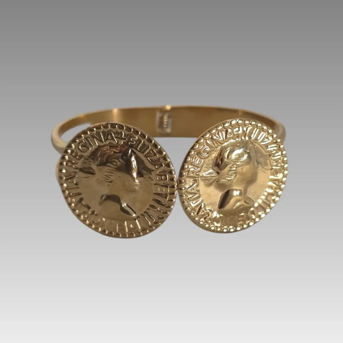 Pulsera de medallas