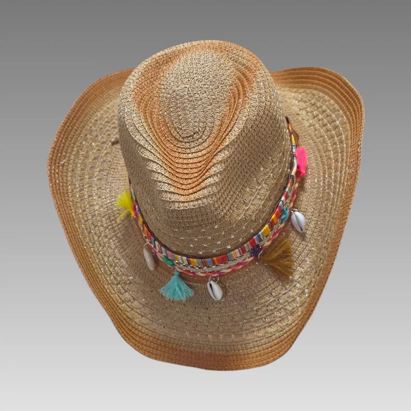 Sombrero de cowboy con conchas
