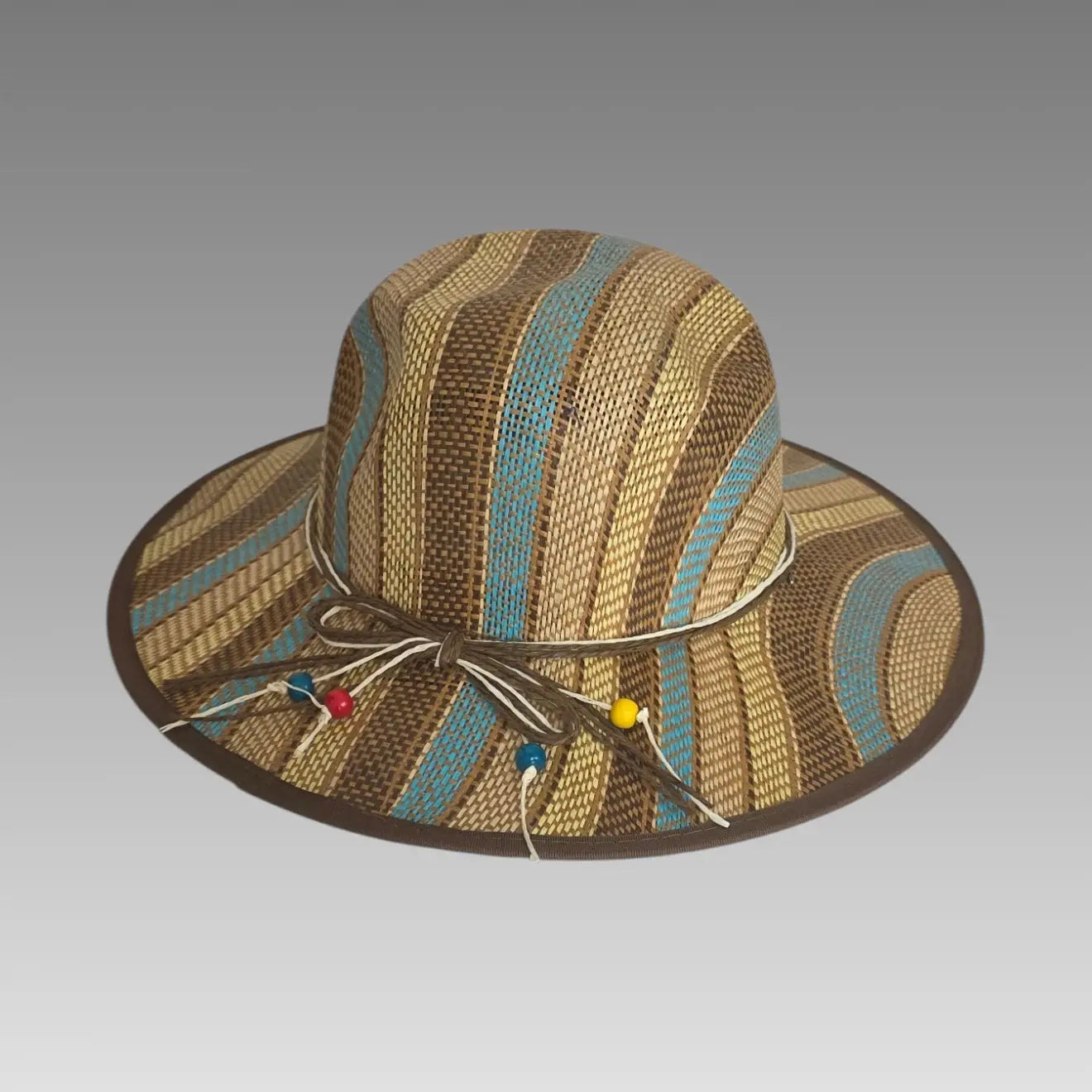 Sombrero de sol con efecto de paja calada