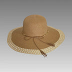 Sombrero de sol con cadenita dorada