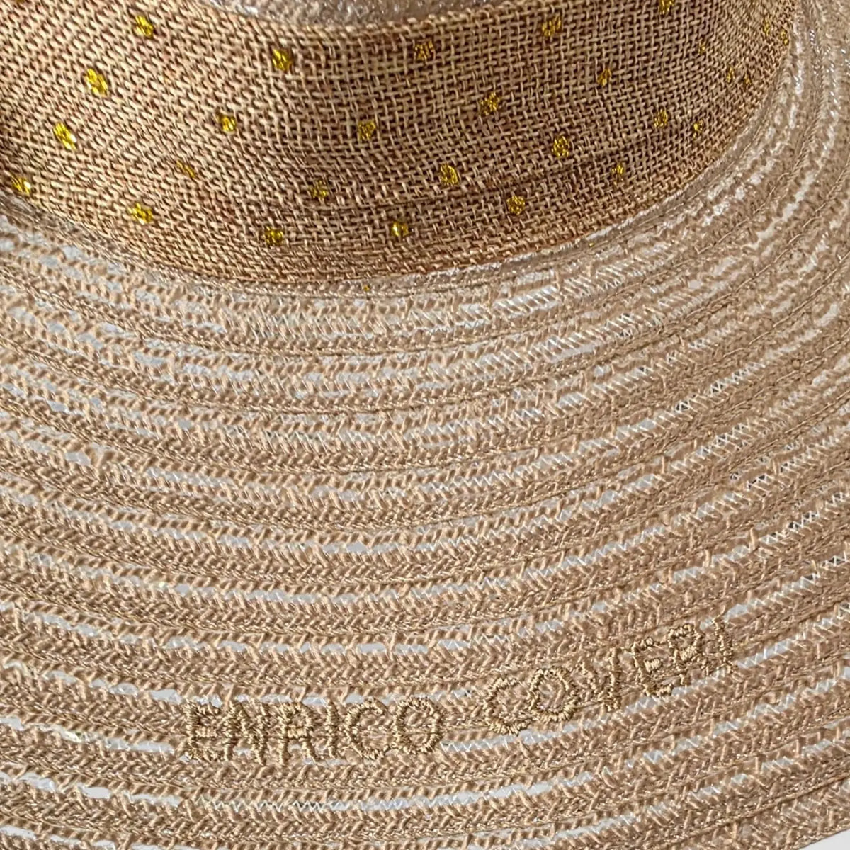 Sombrero de sol con lazo luminoso Enrico Coveri