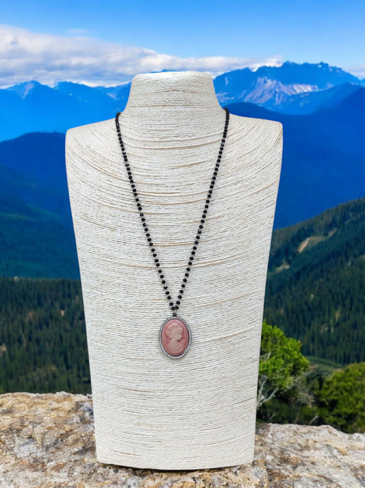 Collana Cammeo