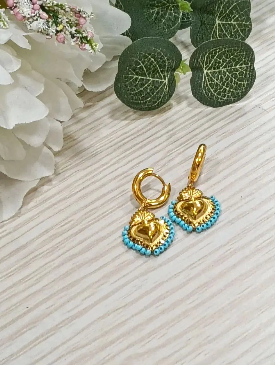 Orecchini Cuore Sacro E Perline Turchesi Splendi