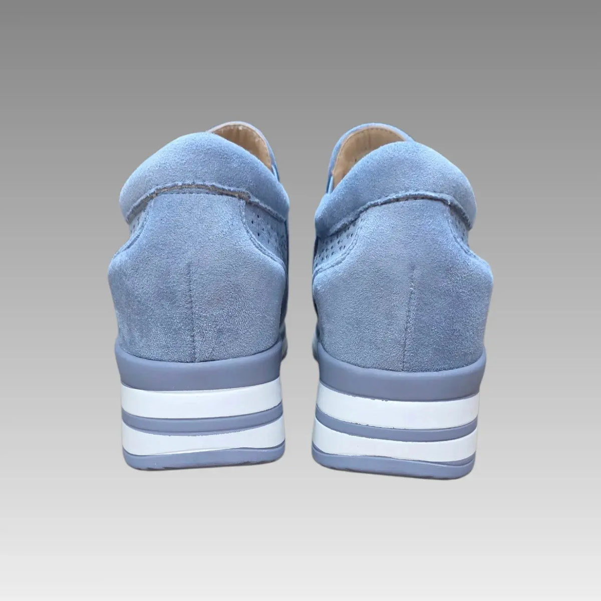 Sneakers tipo plataforma sin cordones con pedrería